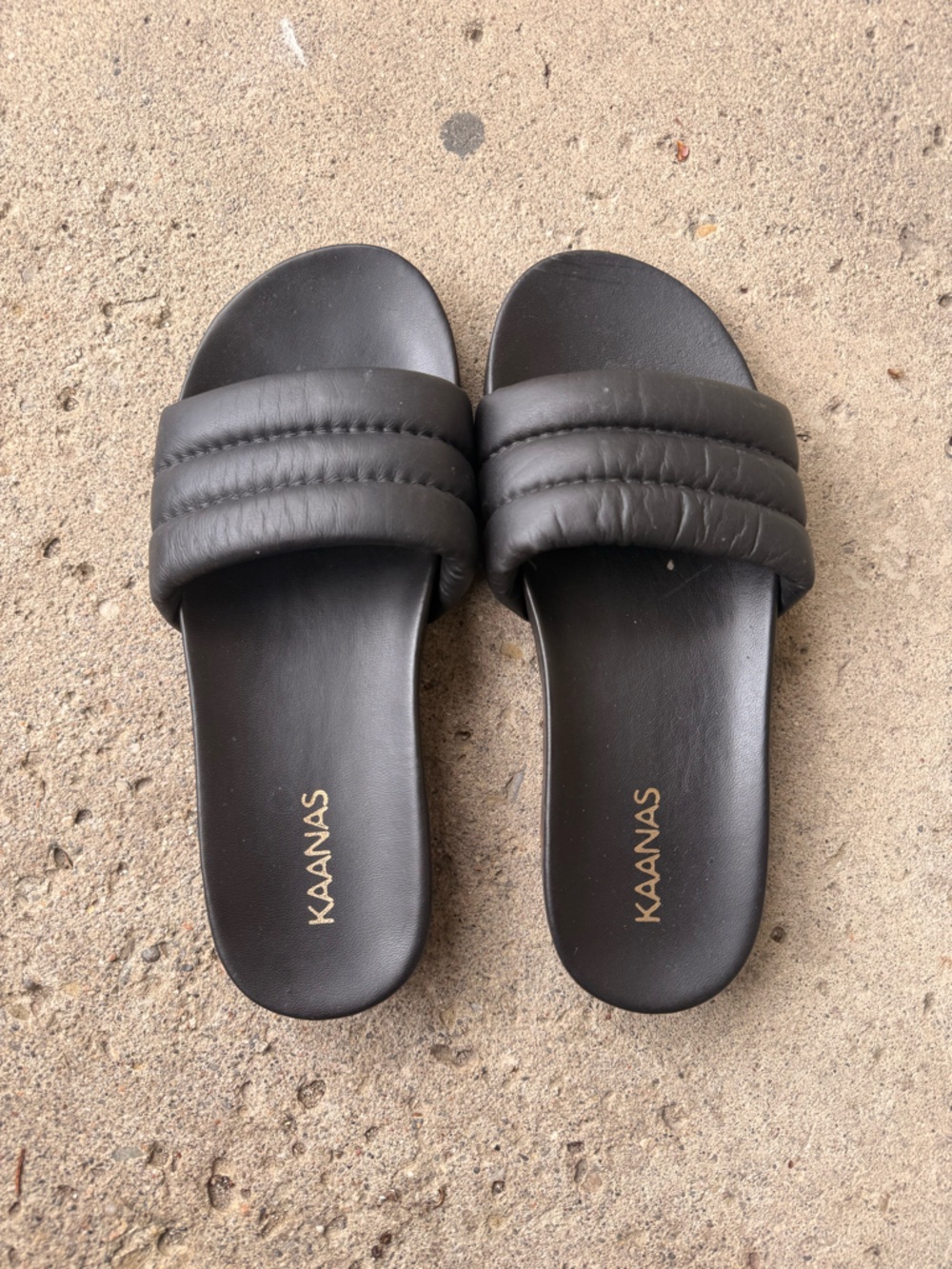 HANDMADE Kaanas Black Quilted Slide Sandals